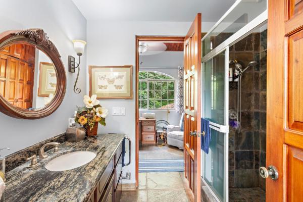 Elegante casa estilo colonial en valle escondido boquete