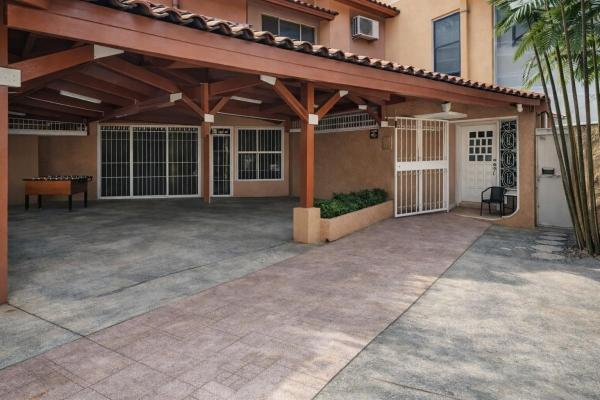 Commercial asset with patio in obarrio – zoning 1z