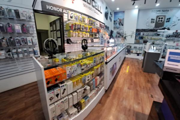 Venta de local comercial con mezzanine en los andes mall