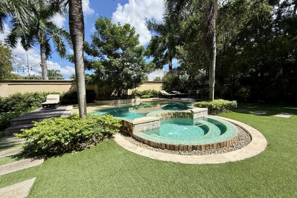 Sale of house in balmoral costa del este
