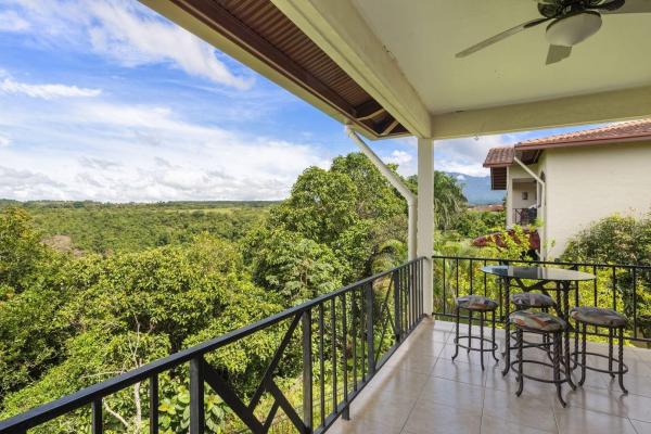 Condominio de 2 rec. en los molinos boquete