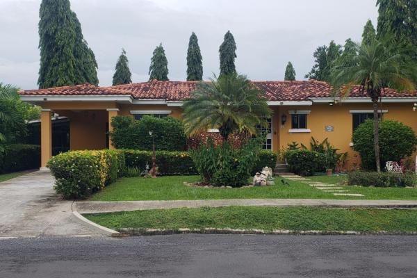 Hermosa casa tropical