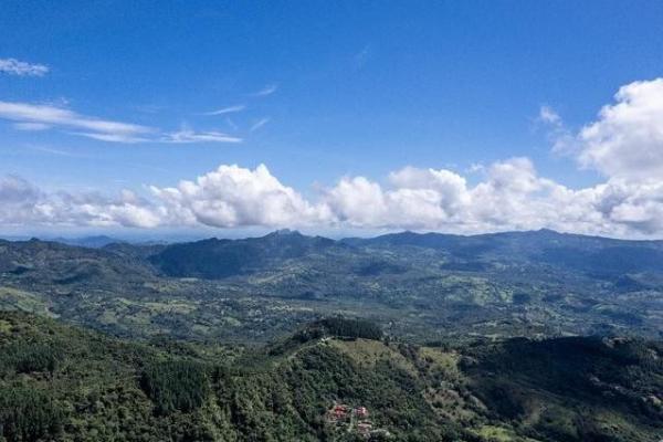 22 hectares within altos del maria with views