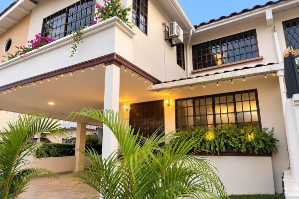 House for sale in altos de panamá