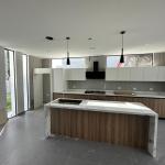 House on coronado beach 396k, access to golf cours