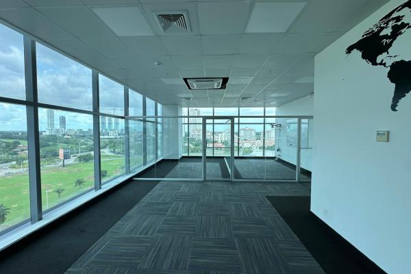 Office for rent at santa maria business center 37e