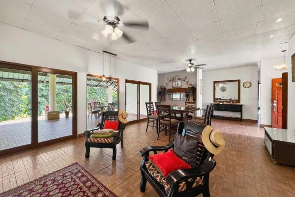 4-bedroom hacienda-style home in david