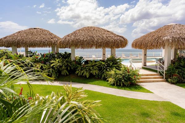 Apartamento de 4 habitaciones frente al mar en farallon
