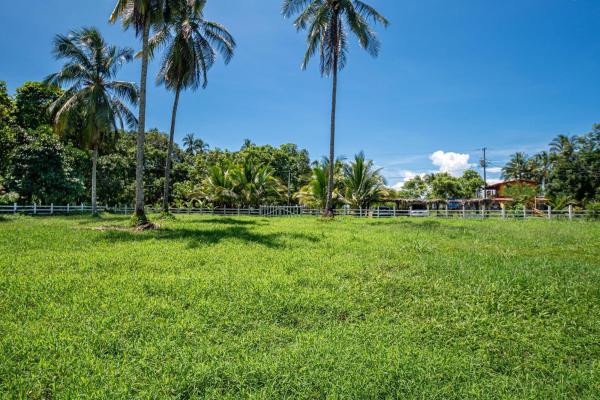 Terreno de primera categoría en las lajas, panamá