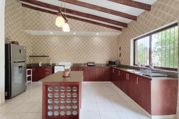 Casa cerca de coronado con piscina privada, 4 habitaciones