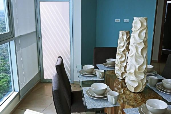 Venta de penthouse en gorgona, ph royal palm