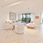 Park 1 a luxury opportunity with 3 parkings luxury