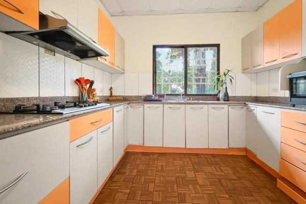 4-bedroom hacienda-style home in david