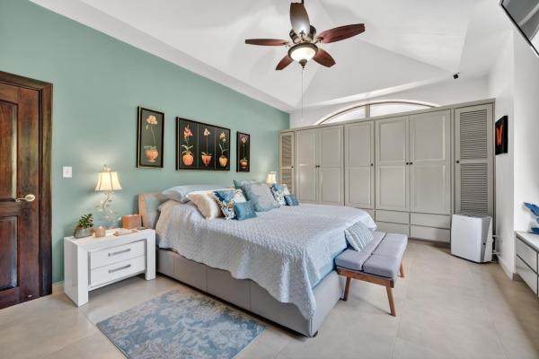 Luxury home for sale in valle escondido boquete