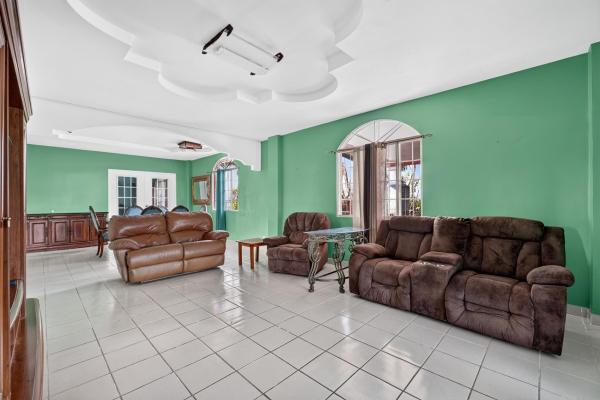 Fully furnished alto boquete home for sale