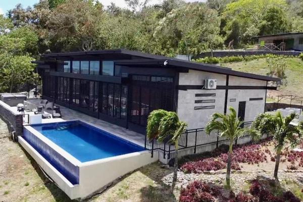 Modern villa, 3 independent guest house and views