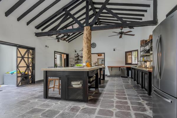 Luxury 4.6 ha finca with 900 m² home in coclé