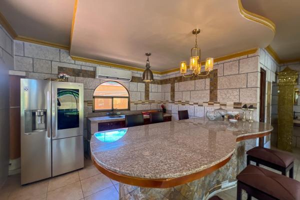 Se vende casa en urbanización margarita, colón