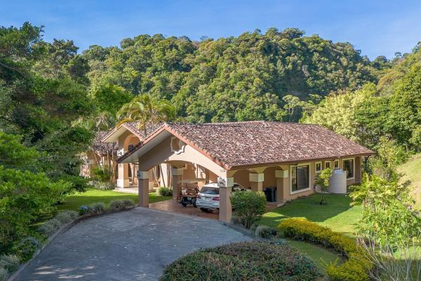 Villa dúplex de 3 dormitorios en el centro de boquete