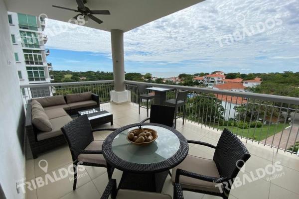 Venta de apartamento, en punta barco village, con vista al mar