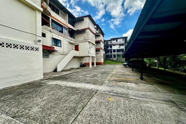 Selling two rented apartment buildings in perejil
