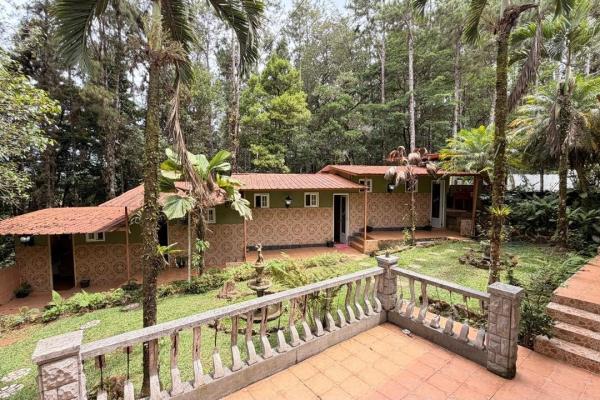Venta de casa en el nido, cerro azul.
