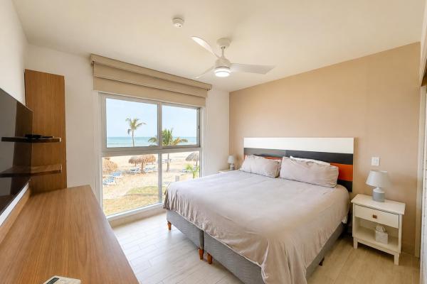 Villa con vista al mar en venta en playa caracol