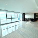 Venta apartamento en vitri,lujoso,completamente remodelado, frenta al mar