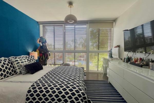 3 bedrooms turn key beach house