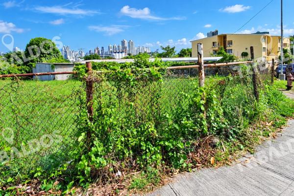 Venta de terreno en esquina en betania, vía principal