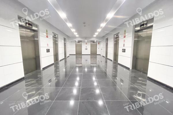 Se vende oficina en gris en oceania business plaza