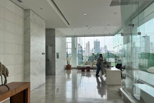 Bank sells ph pacific park tower, edison park