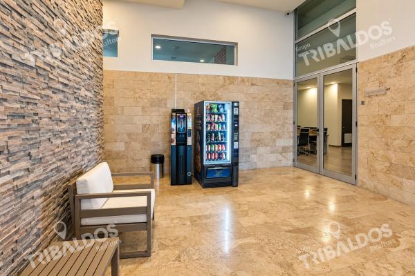 Oceanfront apartment for sale | 204 m2