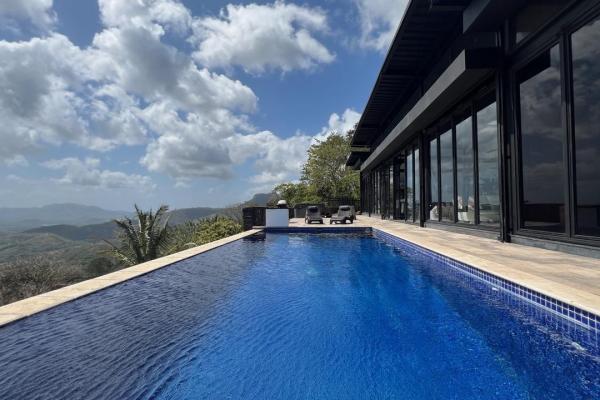 Modern villa, 3 independent guest house and views