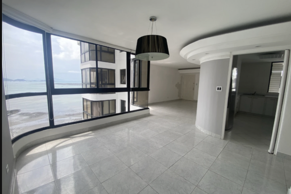 Venta de apartamento en ph coral reef avenida balboa