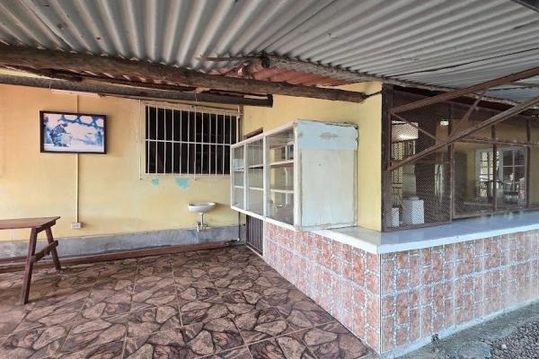 Spacious commercial property