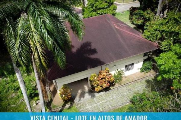 Lot in altos de amador with two level house
