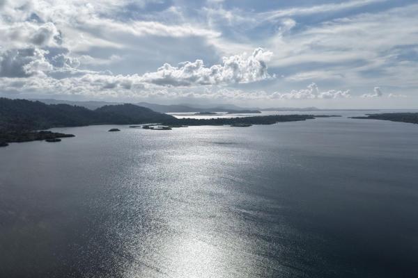 10 hectares of titled waterfront in tierra oscura