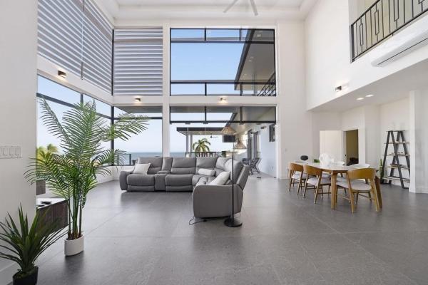 Modern ocean view home in los destiladeros