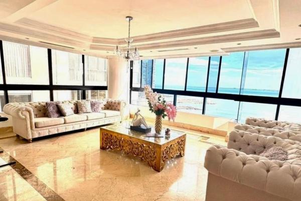Apartment for sale facing panama bay