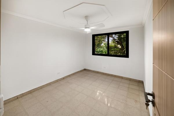 Dúplex de 3 niveles en venta en altos de miraflores, betania, panamá