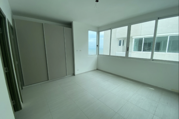 Sale of apartment in the towers san francisco building.