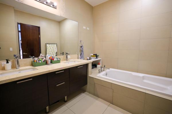 Se vende apartamento en dupont tower, punta pacífica