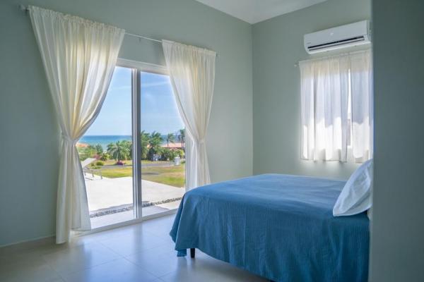 Casa moderna con vista al mar en andromeda estates pedasi
