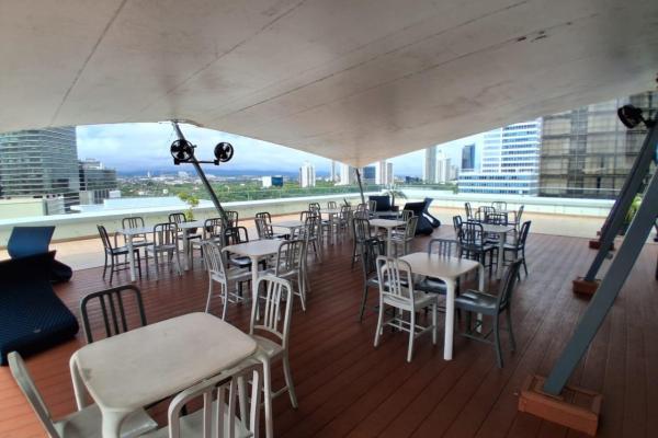 Office for sale or rent with terrace in cde