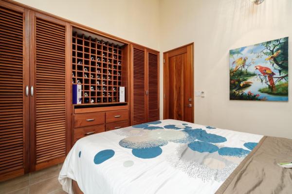 Casa en boquete con casita y vistas impresionantes al volcán