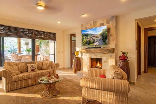 Luxurious estate residence in valle escondido