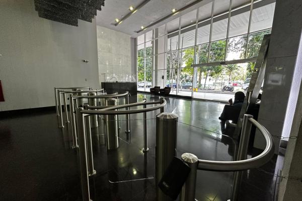 Ph office one office of 176m2 in obarrio