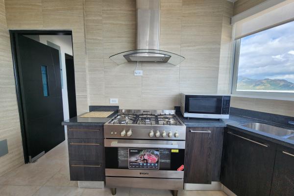 Venta de apartamento en ocean waves nueva gorgona