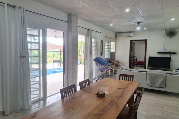 Casa con piscina y 1,8 hectáreas de terreno
